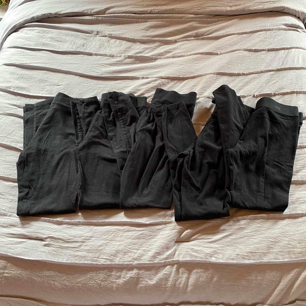 5 pairs of black leggings